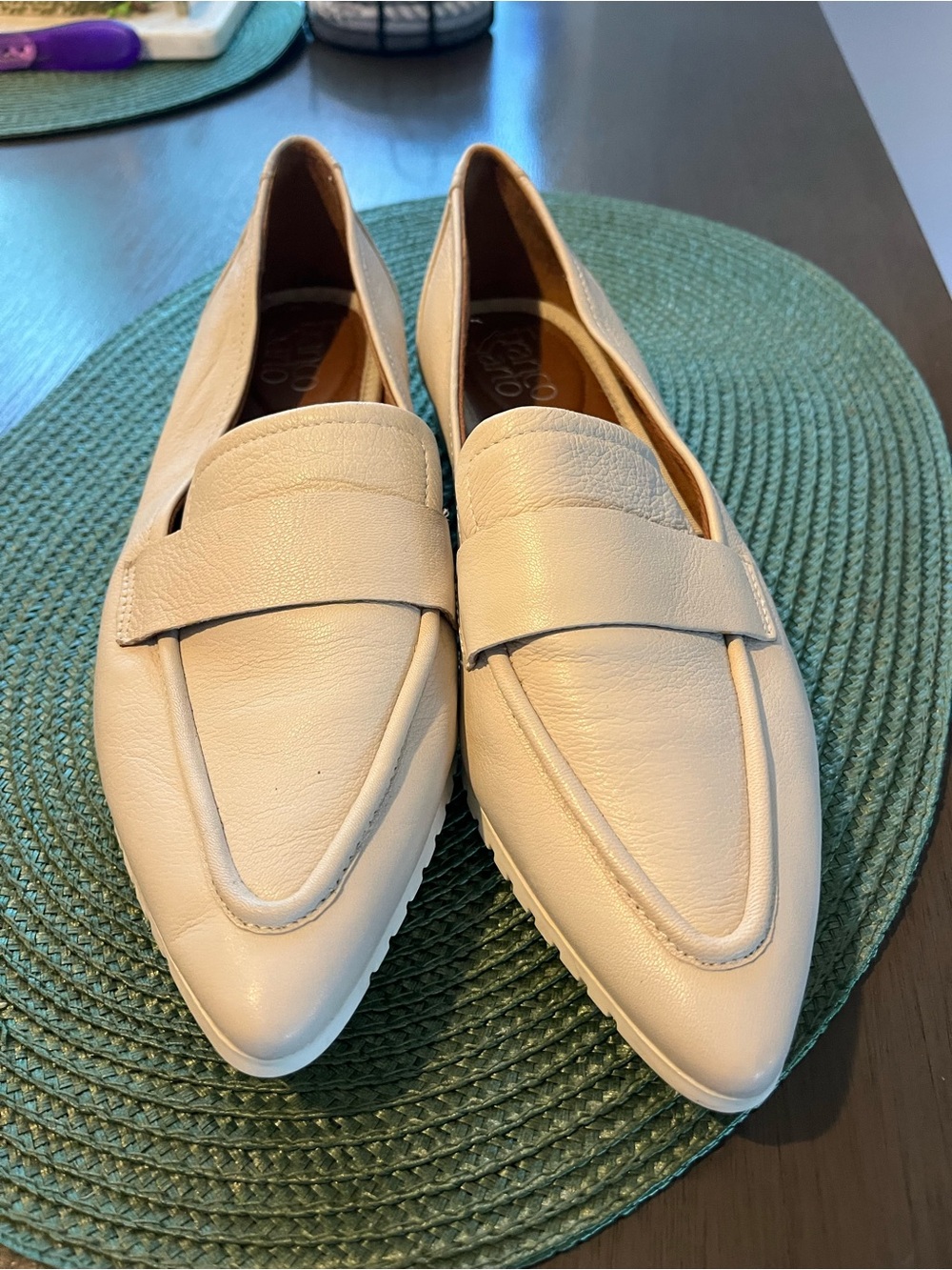 Franco Sarto Eastwood Cream Leather Loafers Sz 7.5 Womens